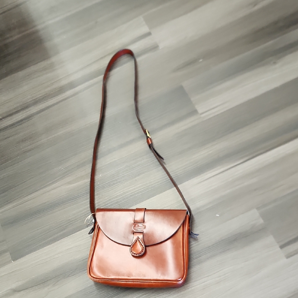 Elegant Brown Leather Crossbody Bag